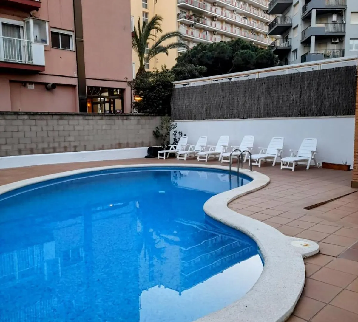 Apartment Apcostas Villa De Madrid Blanes